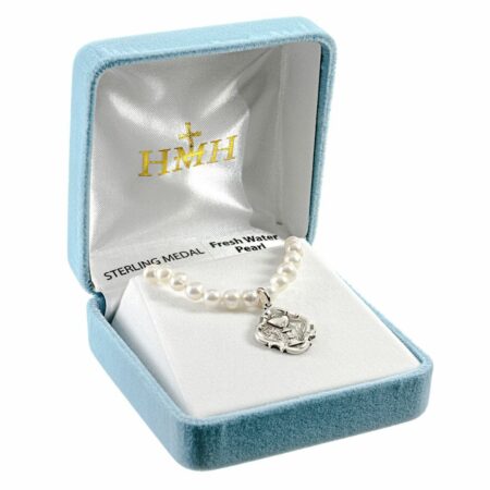 Freshwater Pearl Necklace with a High Polished Chalice Pendant