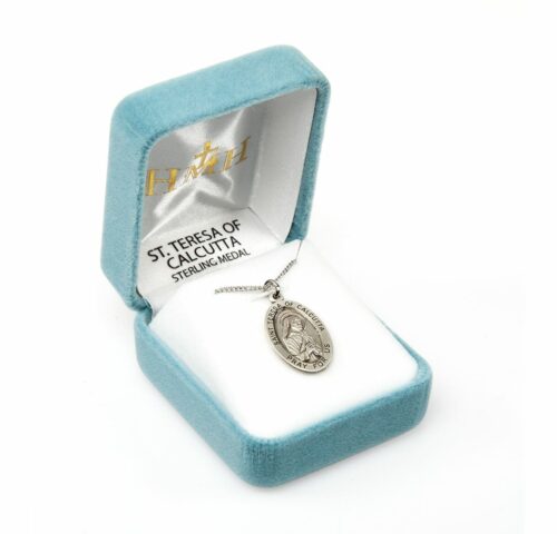 Patron Saint Teresa of Calcutta Oval Sterling Silver Medal - Image 4